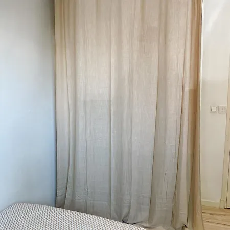 Pres De L'aeroport Apartman Nizza