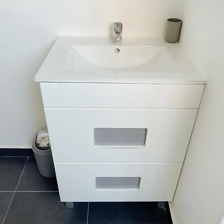 Apartment Pres De L'aeroport Nizza